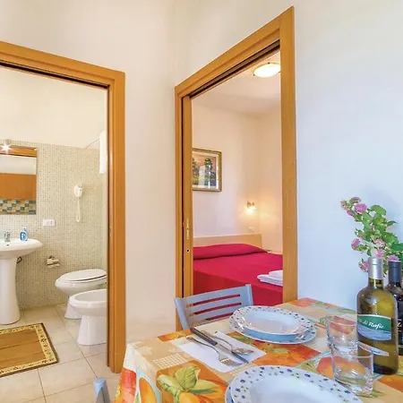 Mathia Case Campanella